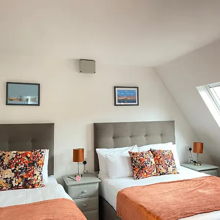 게스트하우스 Tom Dick And Harriet's