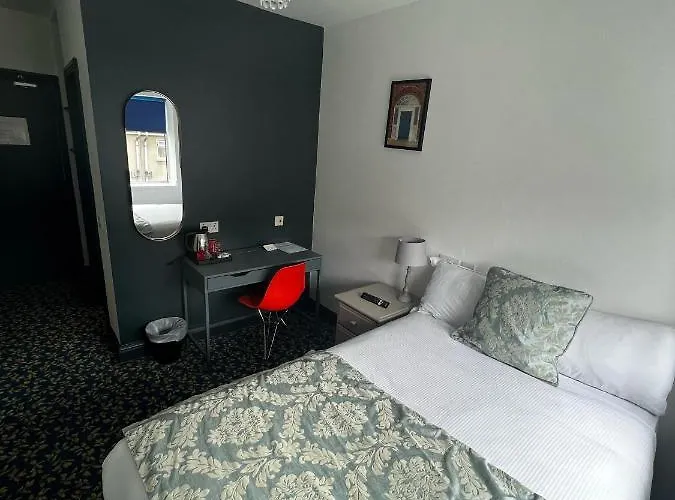 Tom Dick And Harriet's 4* Dublin