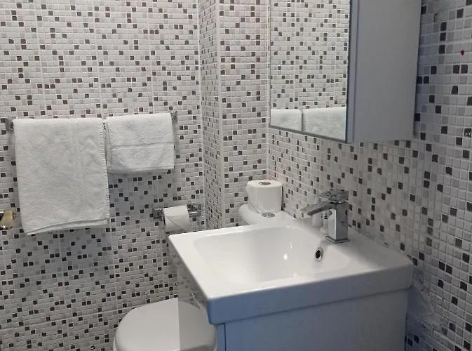 Tom Dick And Harriet's 4* Dublin