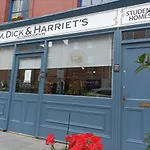 Πανσιόν Tom Dick And Harriet's