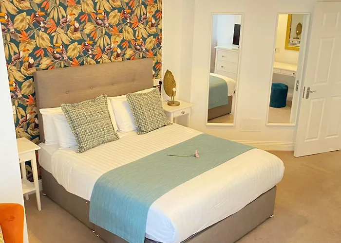 Konukevi Tom Dick And Harriet's 4*