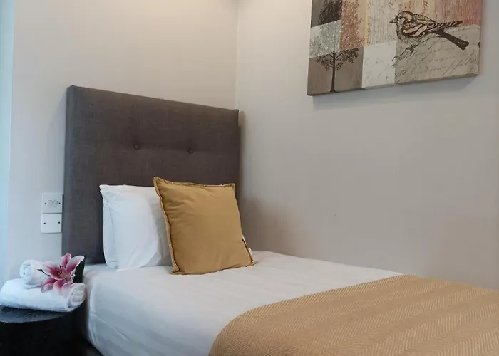 Tom Dick And Harriet's 4* Dublin