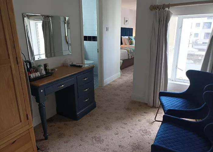 Tom Dick And Harriet's 4* Dublin